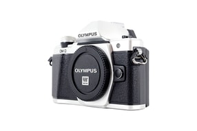 Olympus OM-D E-M10 Mark II