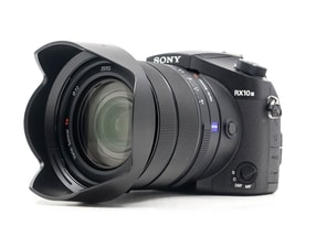 Sony Cybershot RX10 Mark III