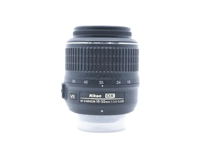 Nikon AF-S DX Nikkor 18-55mm f/3.5-5.6G VR