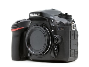 Nikon D7100