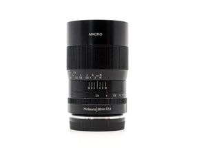 7Artisans 60mm f/2.8 - Attacco Sony E