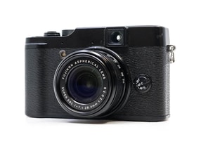 Fujifilm X10
