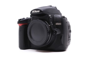 Nikon D5000