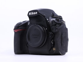 Nikon D700