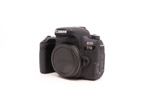 Canon EOS 77D