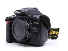 Nikon D5000