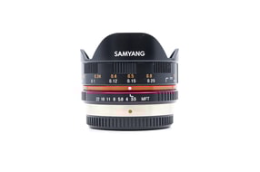 Samyang 7.5mm f/3.5 UMC Fisheye - Micro Four Thirds Fit