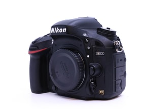 Nikon D600