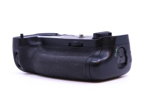 Nikon MB-D16 Battery Grip