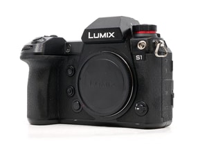 Panasonic Lumix DC-S1