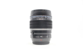 Olympus M.Zuiko Digital ED 45mm f/1.2 PRO