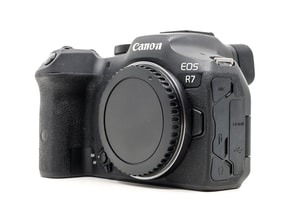 Canon EOS R7