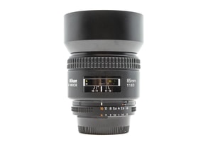 Nikon AF Nikkor 85mm f/1.8D