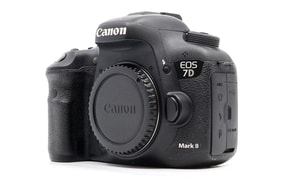 Canon EOS 7D Mark II