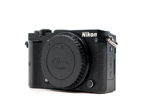 Nikon 1 J5
