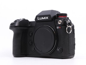 Panasonic Lumix DC-S1R