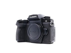 Panasonic Lumix DC-G90