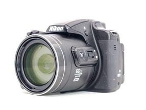 Nikon Coolpix B700