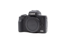 Canon EOS M50