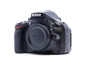 Nikon D5200