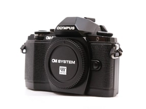 Olympus OM-D E-M10