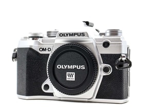 Olympus OM-D E-M5 Mark III