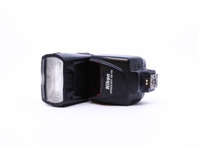 Nikon SB-700 Speedlight