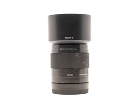 Sony E 50mm f/1.8 OSS