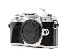 Olympus OM-D E-M10 Mark III