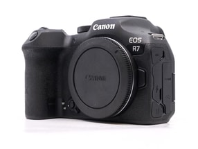 Canon EOS R7