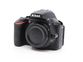 Nikon D5600