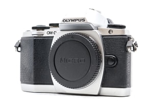 Olympus OM-D E-M10