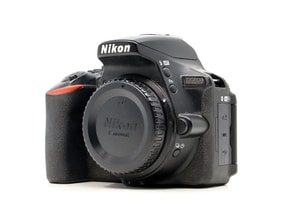 Nikon D5600