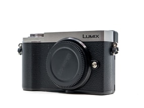 Panasonic Lumix DC-GX9