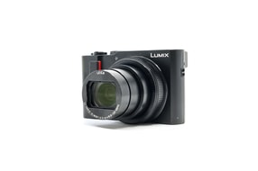 Panasonic Lumix DC-TZ200