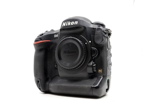Nikon D4