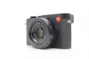 Leica D-Lux 8