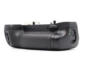 Nikon MB-D15 Battery Grip