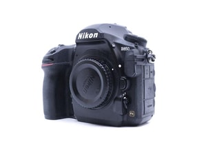 Nikon D850