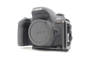 Canon EOS 77D