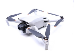 DJI Mini 3 Fly More Combo