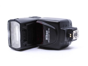 Nikon SB-700 Speedlight