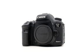 Canon EOS 7D Mark II