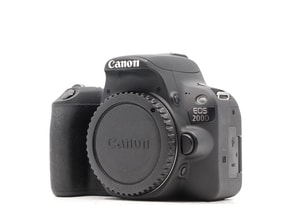 Canon EOS 200D