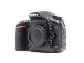 Nikon D750