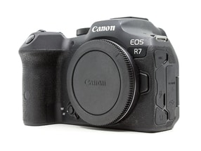 Canon EOS R7