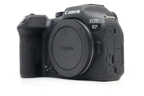 Canon EOS R7