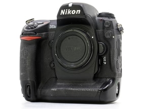 Nikon D2Xs