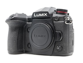 Panasonic Lumix DC-G9