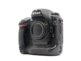 Nikon D2X